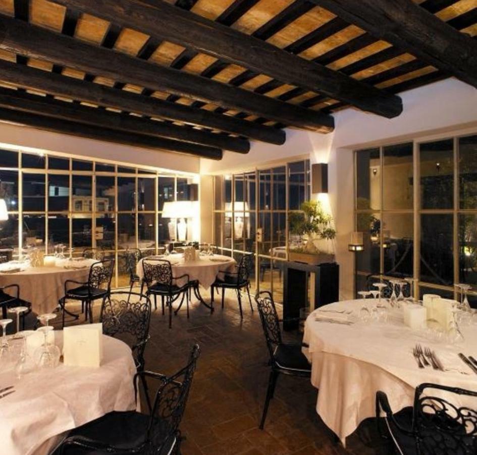 Castello Di Albereto Hotell Trarivi Eksteriør bilde