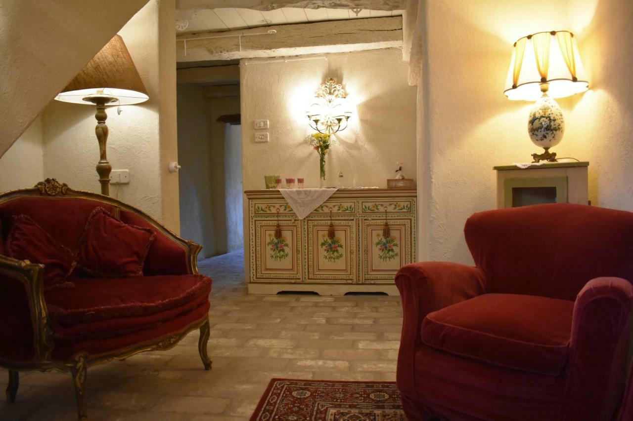 Castello Di Albereto Hotell Trarivi Eksteriør bilde