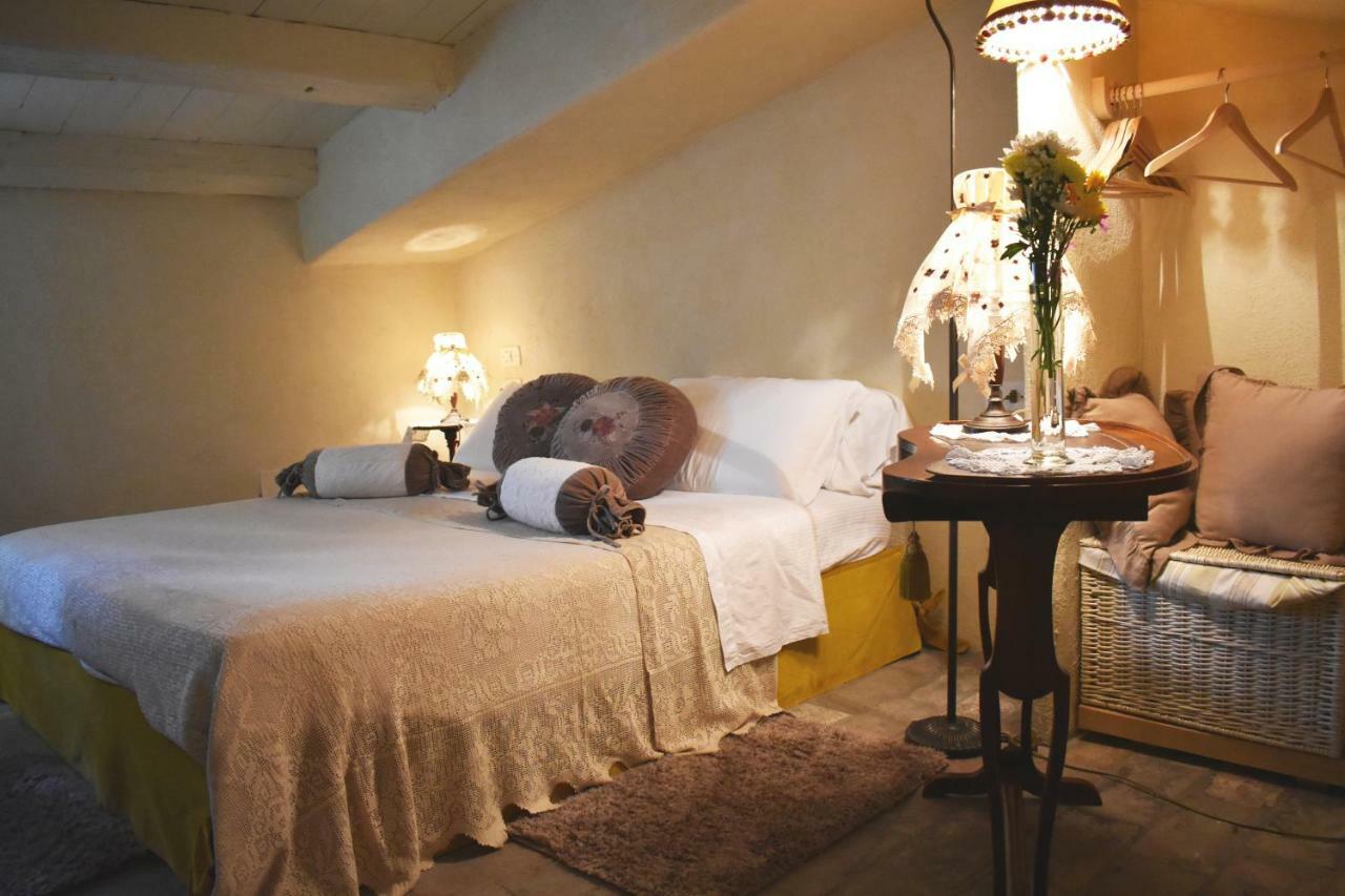 Castello Di Albereto Hotell Trarivi Eksteriør bilde
